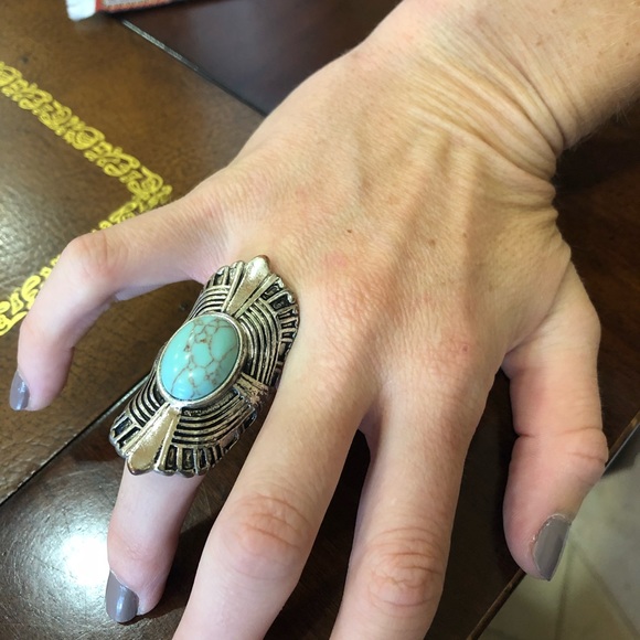 Ring - Picture 2 of 3